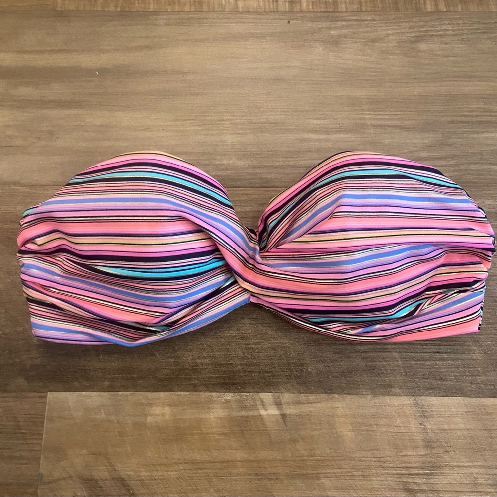 Victoria’s Secret 32D bright strapless twist top